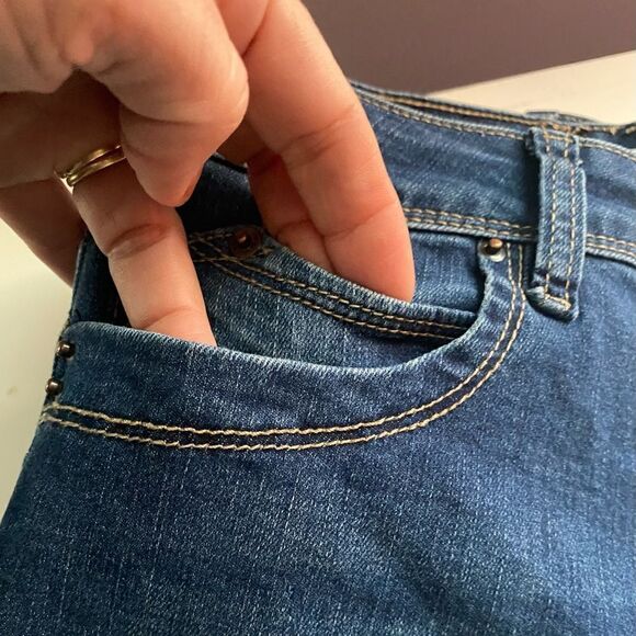 YMI High Rise Boot Cut Raw Hem Jeans Size 26 - Picture 4 of 14